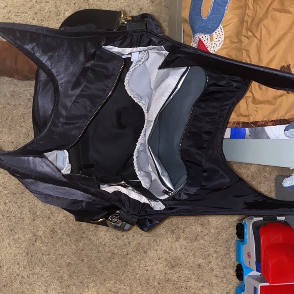 Bag - Picture 2 of 5